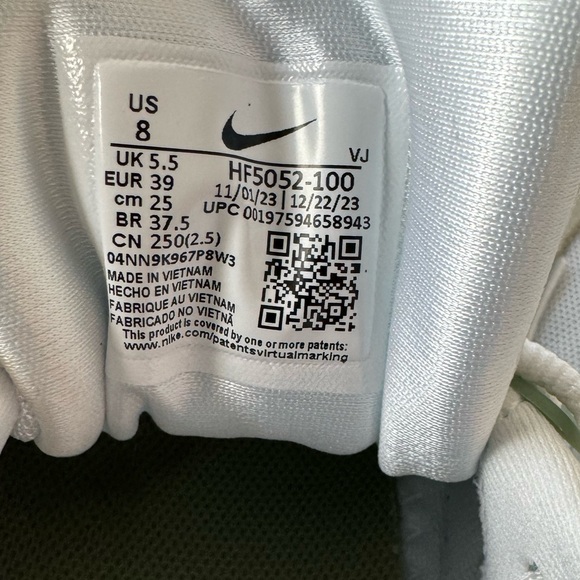 Nike Air Max 90 Futura Sneakers in Green and White - Picture 6 of 7